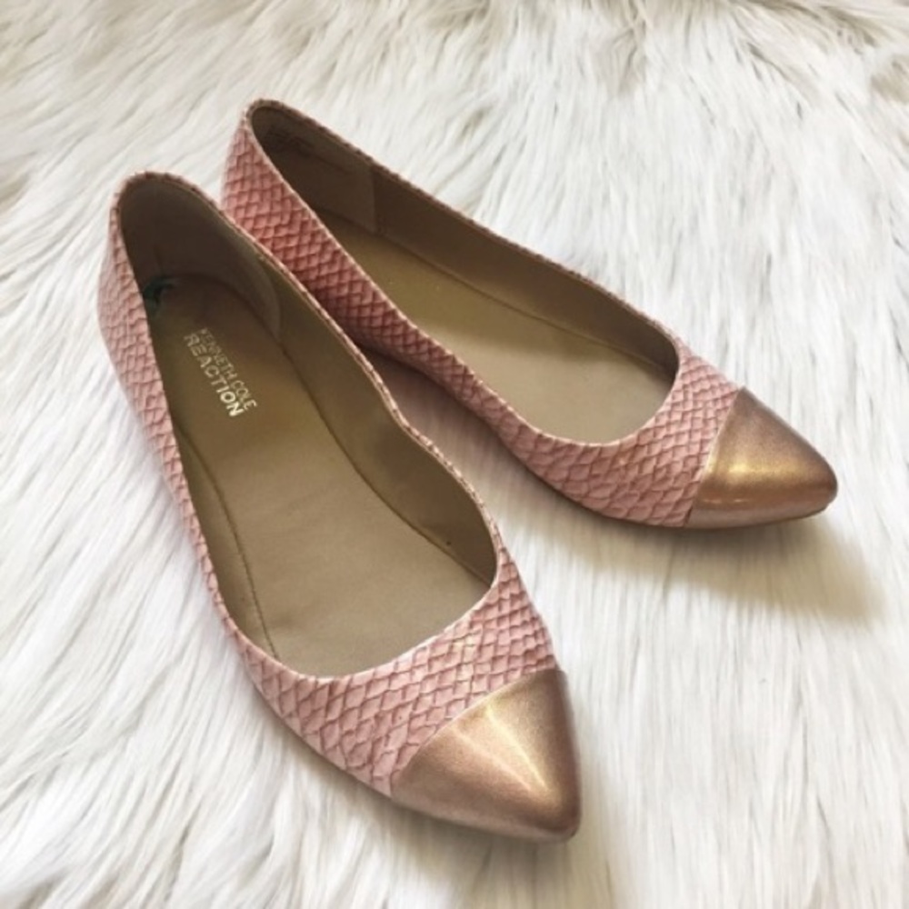 Gold-Toed Pink Snakeskin Flats (EUC)